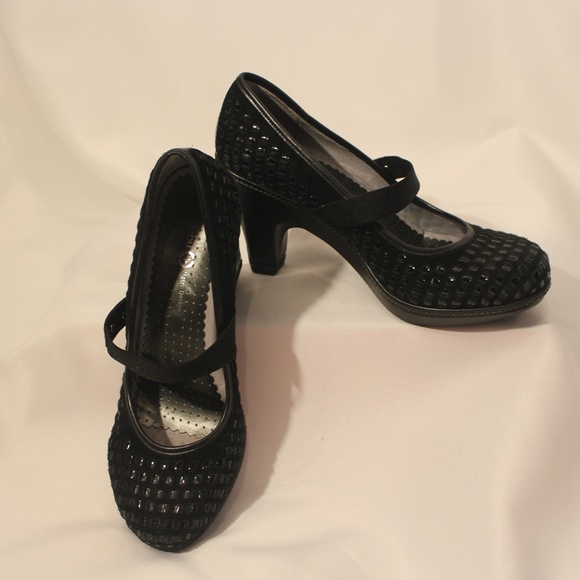 Black Heels - Picture 8 of 8